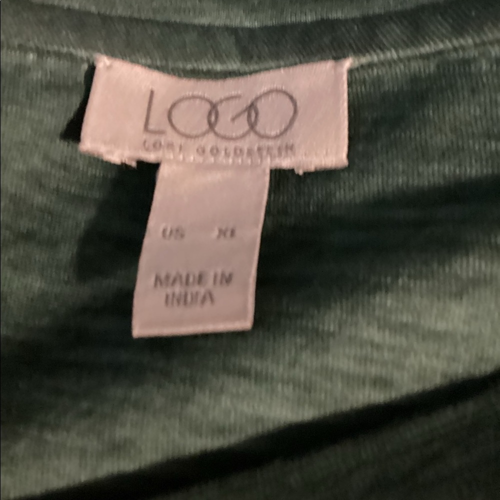 LOGO Tunic - Picture 2 of 3